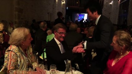 evenementiel magicien close up pickpocket idf paris 75