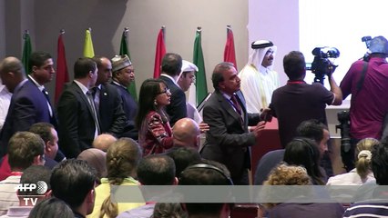 اوبك تتوصل الى اتفاق "تاريخي" لم يكن متوقعا لخفض انتاج النفط