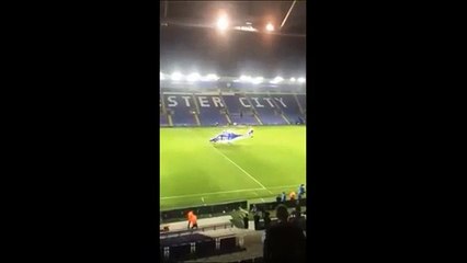 DEPOIS DO LEICESTER-FC PORTO, HOUVE QUEM SAÍSSE DO RELVADO... DE HELICÓPTERO
