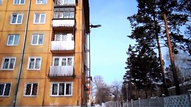Courageous guys (dangerous stunts)