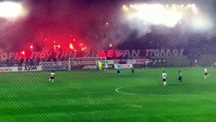 5η ΑΕΛ-Ολυμπιακός 1-0 2016-17 Καπνογόνα