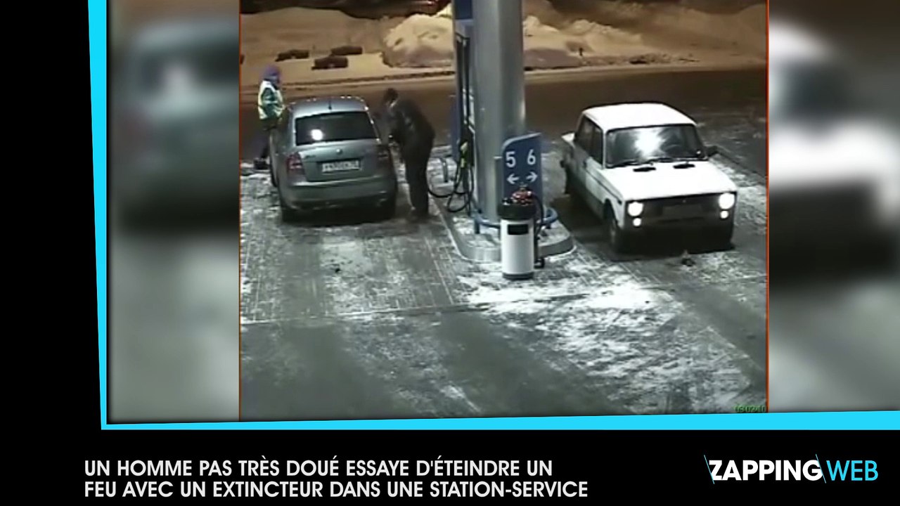 Un homme pas très doué essaye d’éteindre un feu avec un extincteur dans une station-service (vidéo)