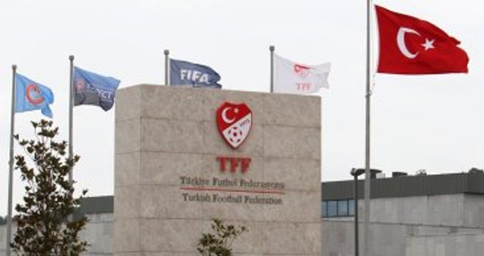 PFDK, Trabzonspor Teknik Direktörü Ersun Yanal'a 2 Maç Men Cezası Verdi