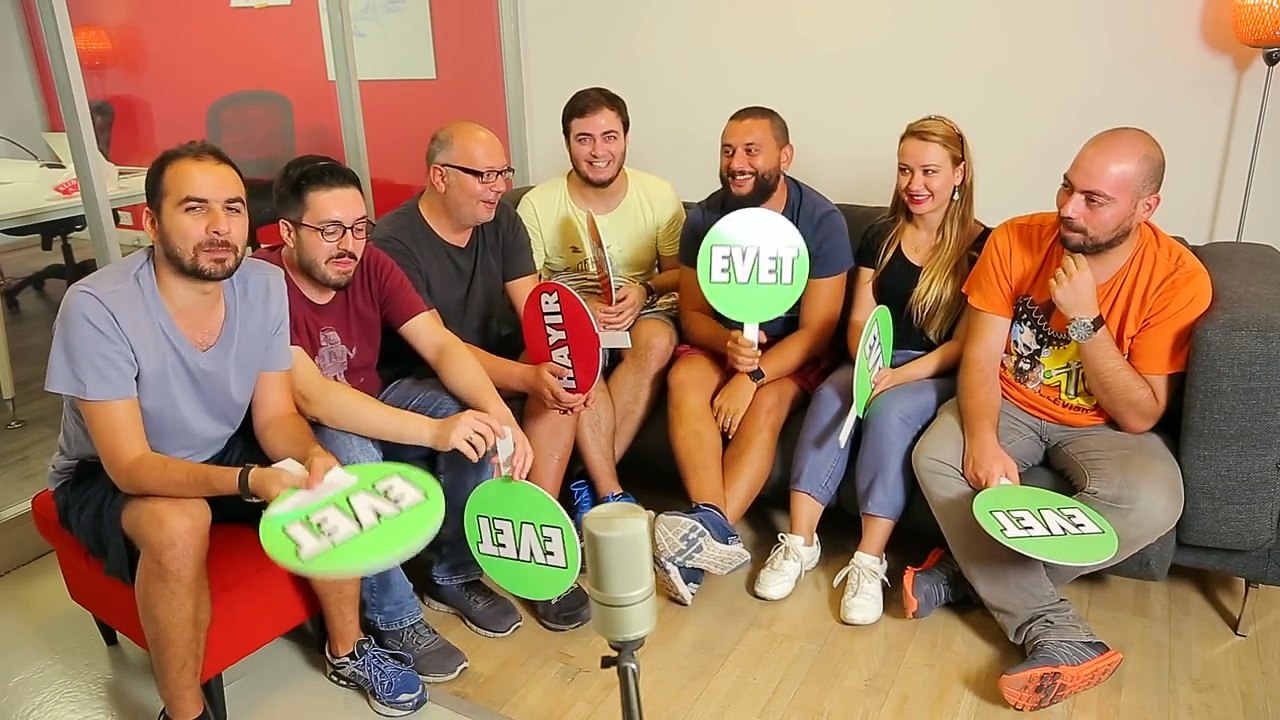 İTİRAF ET - Öğretmenine Aşık Oldun Mu? - Okul İtirafları