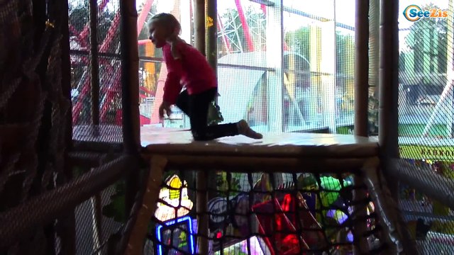 Детский Развлекательный Центр с Лабиринтами и Горками Kid's Intertainment Center