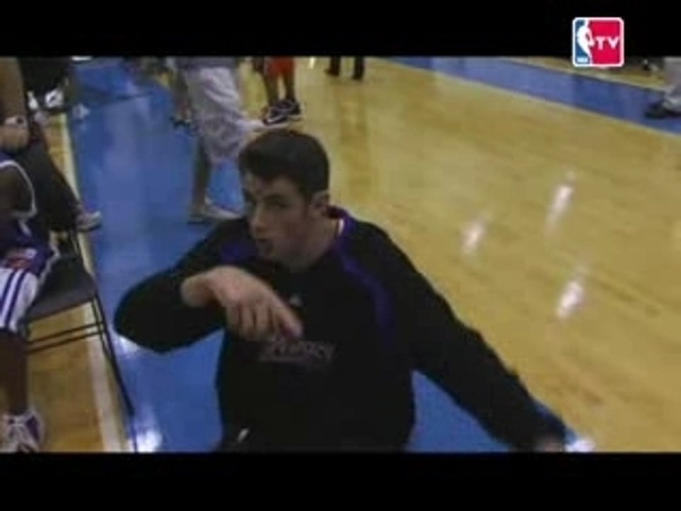 [NBA All-Access] Rookie Dance-Showdown