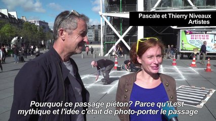 Le passage piéton d'Abbey Road transposé à Paris