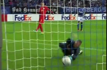 Goal Benedikt Höwedes. Schalke 2-0 Salzburg -