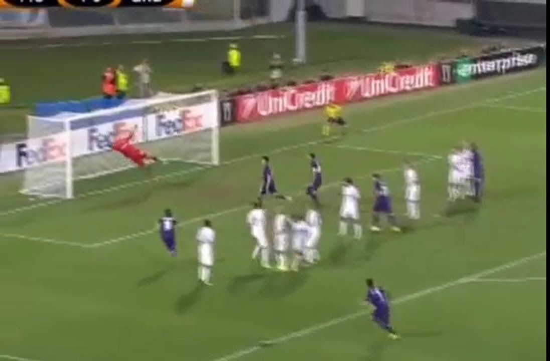 Goal Mauro Zarate super goal . Fiorentina 5-0 Karabakh - YouTube