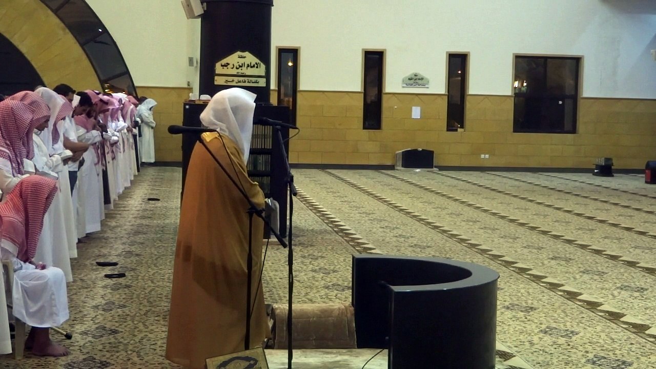 ( يوم ينظر المرء ماقدمت يداه ) عشائية الشيخ ياسر الدوسري الأربعاء 27-12-1437هـ