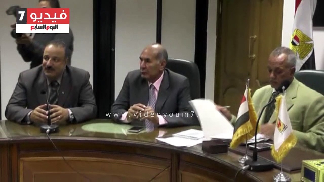 سكرتير محافظة سوهاج يعقد اجتماع لبحث الاستعداد للاحتفال بذكرى انتصارات اكتوبر