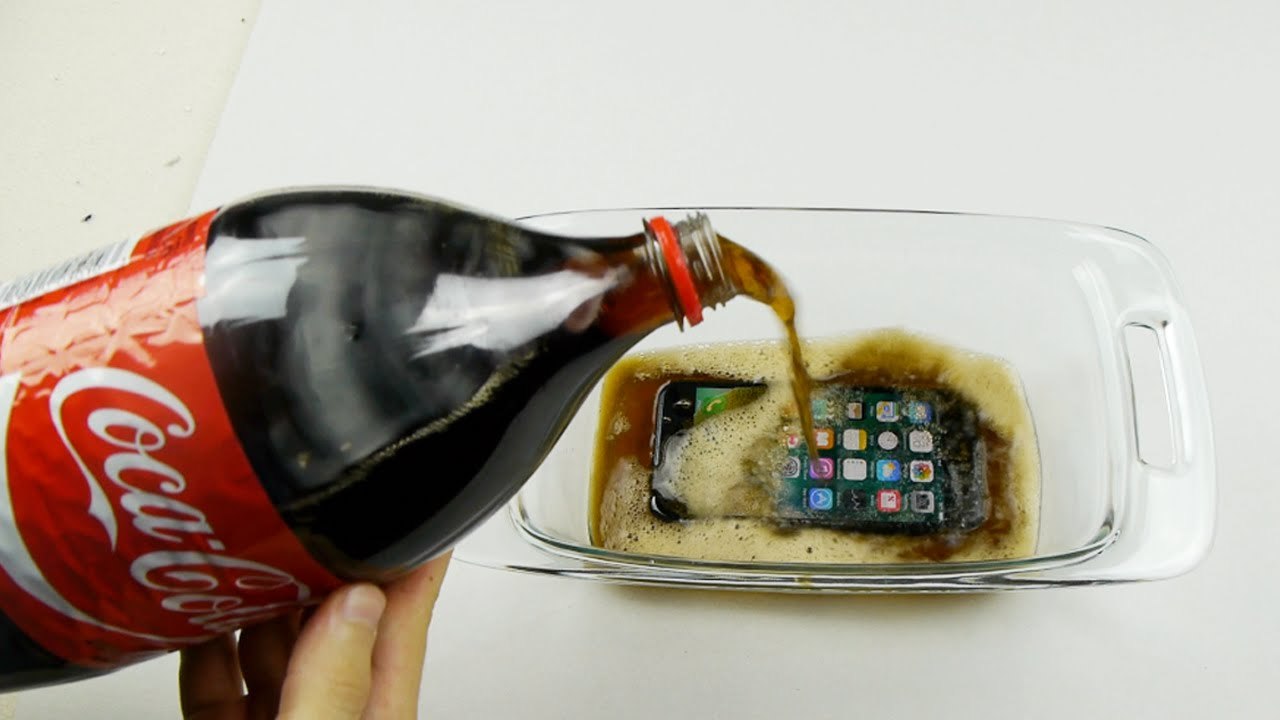 iPhone 7 frozen in Coca-Cola for 12 hours, see what happens next….