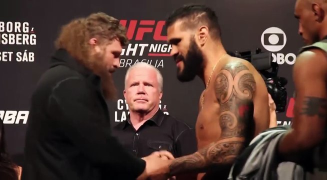 UFN 95 Weigh-Ins: Roy Nelson vs. Bigfoot Silva Staredown