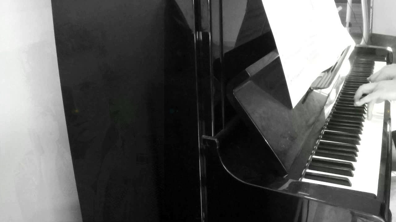 Mika - Over My Shoulder - Piano Solo (arrangement Pascal Mencarelli)