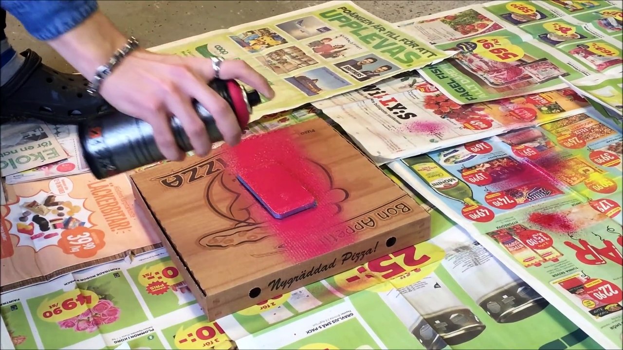 HI-TECH | SPRAY PAINTING MY IPHONE