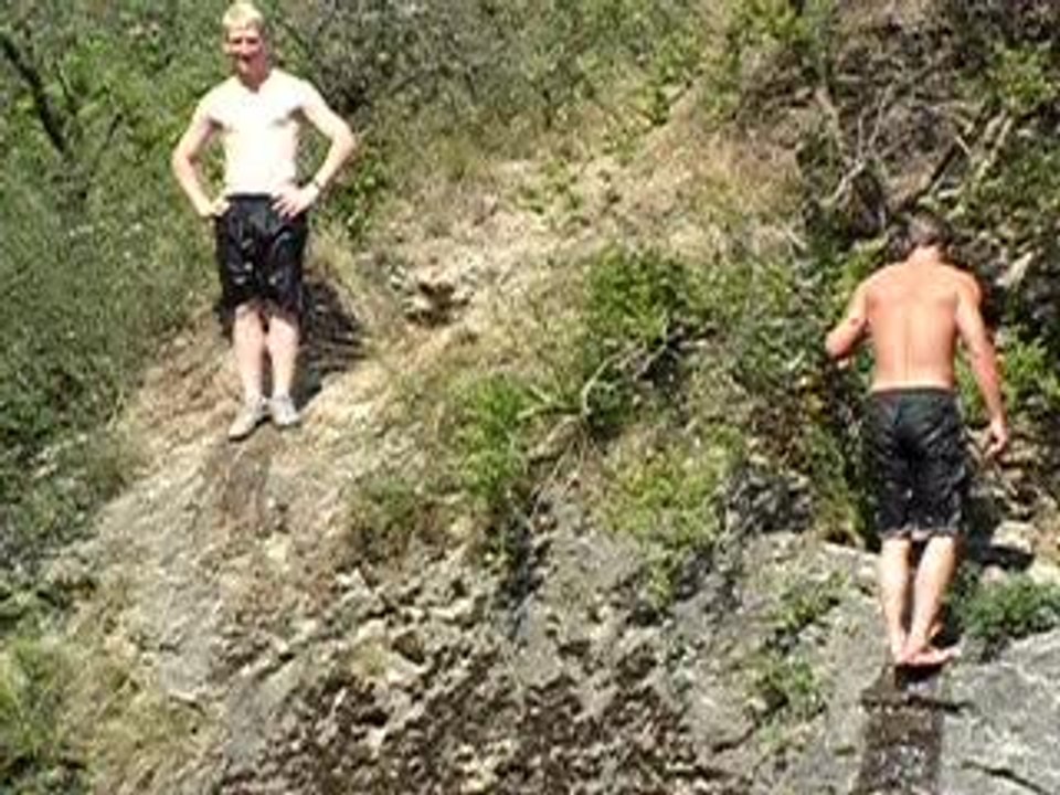 Plongeon d'une falaise a Nime