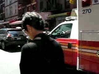 Ambulance FDNY et voiture de police NYPD