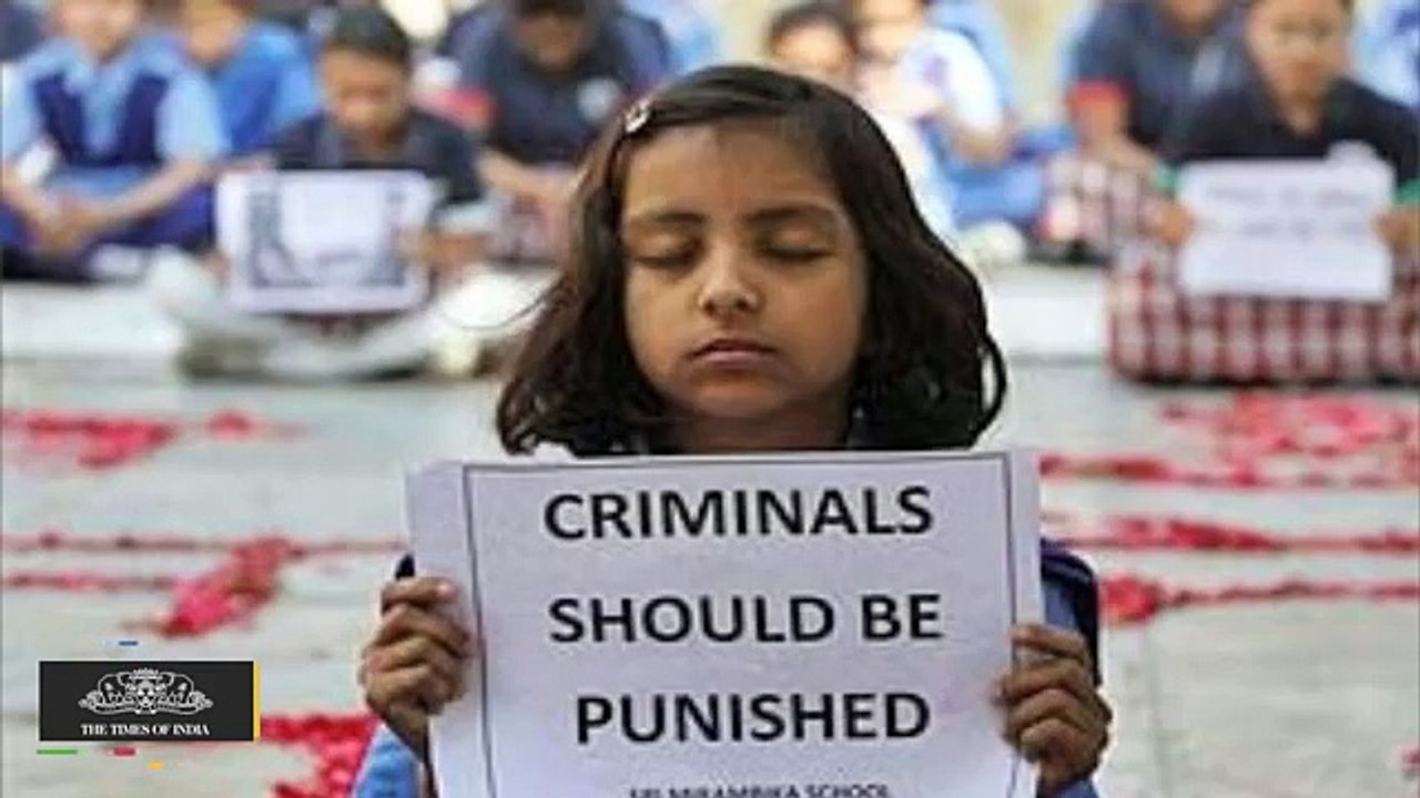 Bus Driver R-ap-es, Bla-ckmails Col-lege Girl in Beng-aluru - -