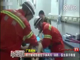 Cinsel organına taktığı yüzüğü çıkartamayınca hastanelik oldu