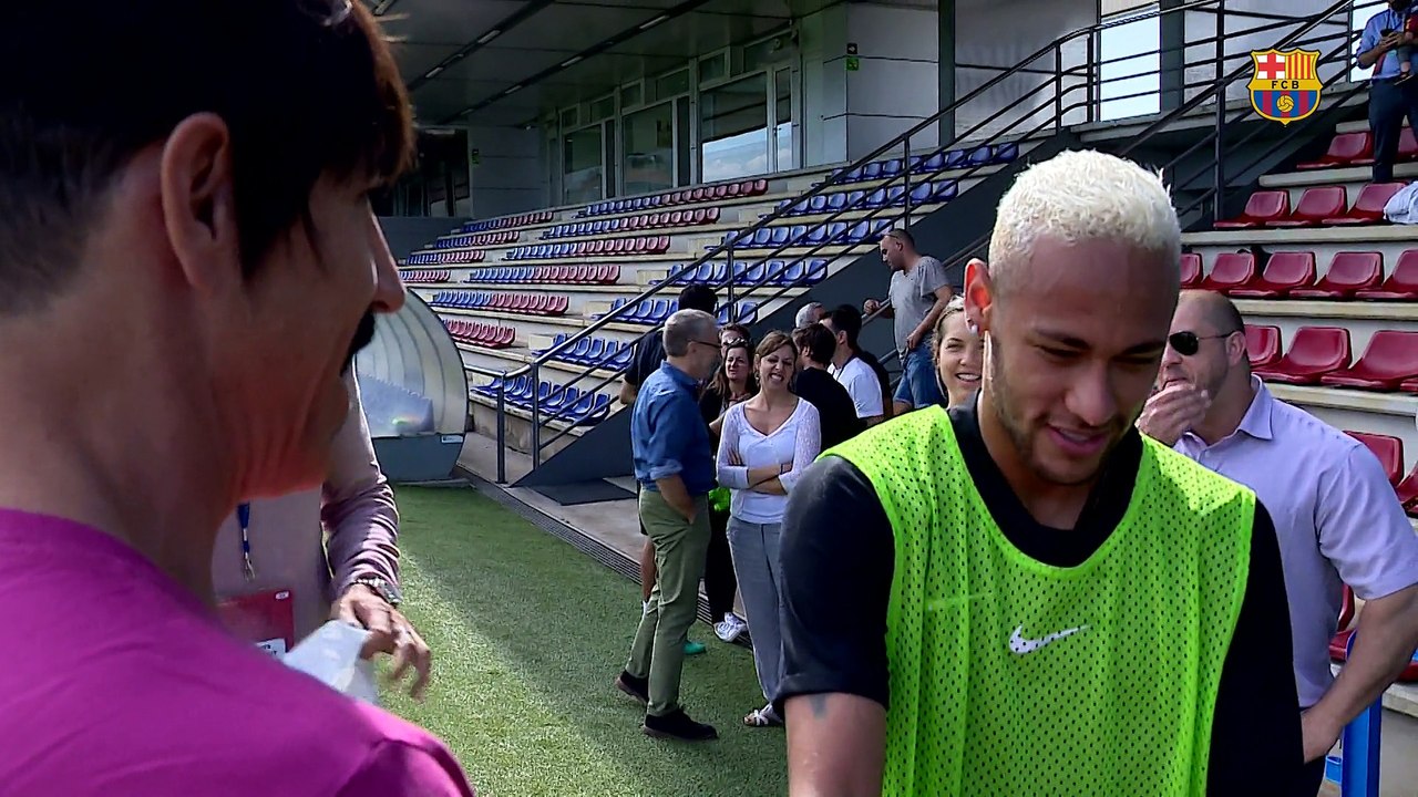 Neymar meets Red Hot Chilli Peppers lead singer Anthony Kiedis