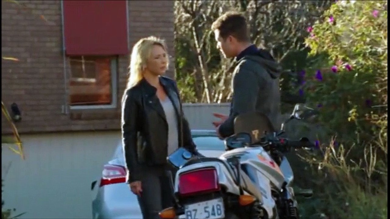 Steph scenes ep 7465