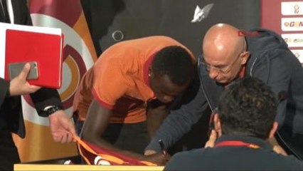 Galatasaray Teknik Direktörü Riekerink Bütün Rakiplere Saygı Duyuyorum
