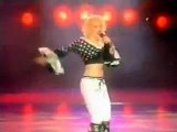 16 MADONNA Holiday (Blond Ambition Tour Live in Barcelona) 1990