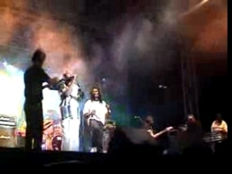 Lelan live sakifo 2006