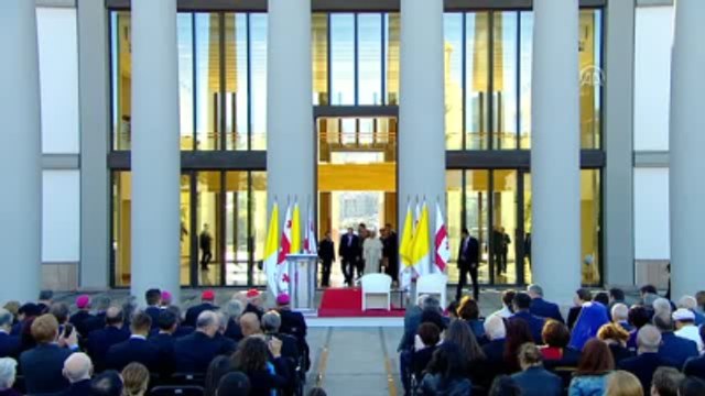 Papa Franciscus, Cumhurbaşkanılığı Sarayı'nda Konuştu