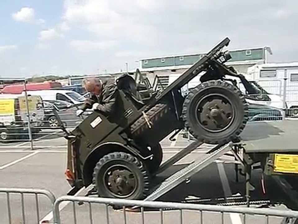 Mercedes Unimog 401 extreme Steigung