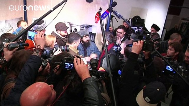 Nacionalistas rusos asaltan en Moscú una exposición de retratos de soldados ucranianos