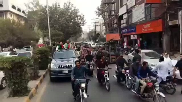 Lahore Rally to Press Club against Brutal act of Panama Sharif ...lead by Shafqat Mahmood & waleed iqbal President PTI Lahore