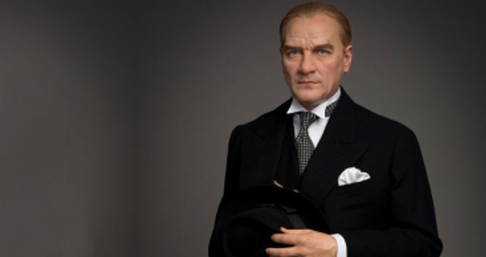 30 Heykeltıraş 4 Ay Çalıştı! Atatürk'ün Balmumu Heykeli Görücüye Çıkıyor