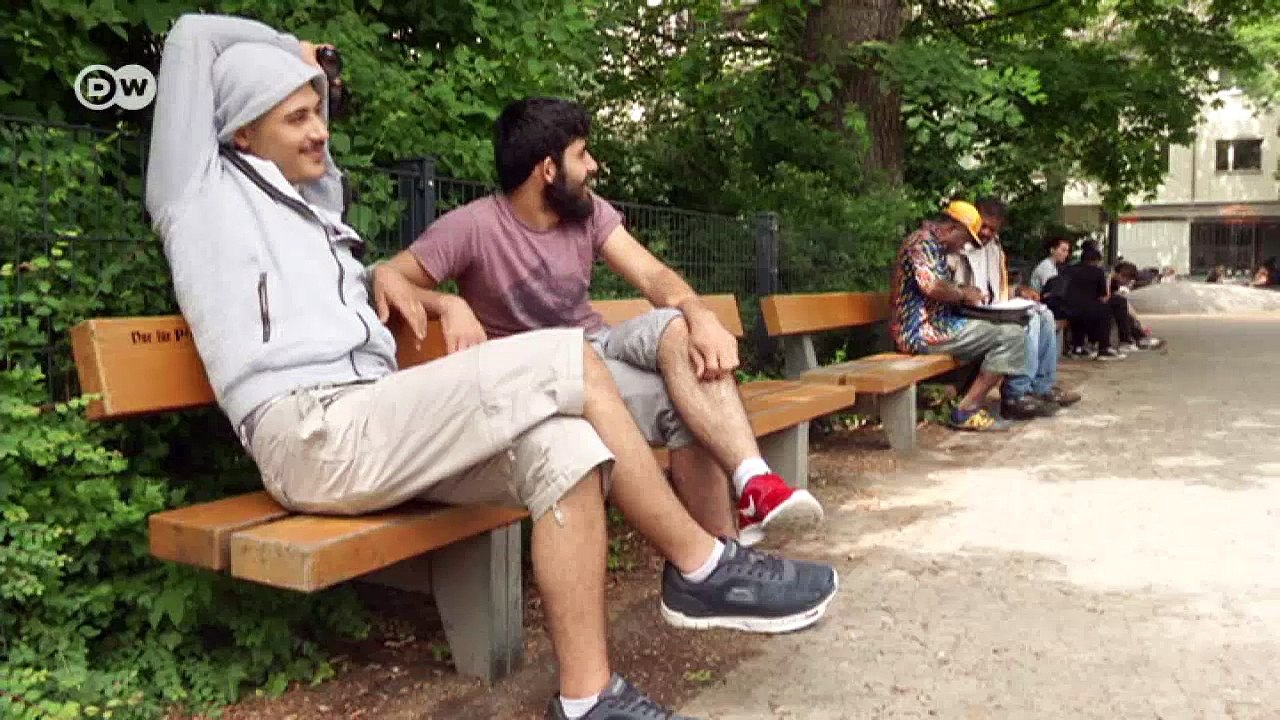 Flüchtlinge: Freiwillige Rückkehr  DW Reporter