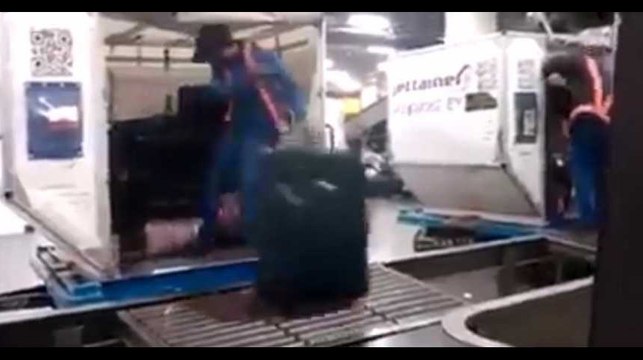 Découvrez pourquoi vos valises sont parfois abîmées à l'aéroport