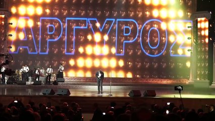 Κωνσταντίνος Αργυρός 'Πάρε με αγκαλιά'-'Δυνατά Δυνατά'  Κρατικό Ανάκτορο Κρεμλίνου Μόσχας 24.10.16