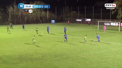 Super slalome dans la surface mais la frappe est un peu écrasée.