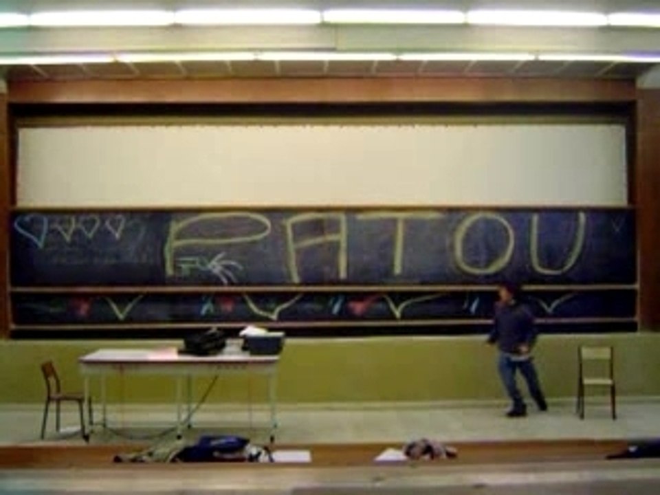 Connerie d'étudiant en plein cours