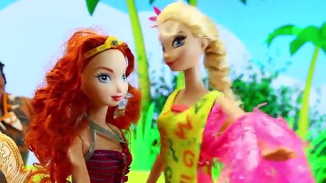 Moana Dolls Parody New DISNEY Princess Movie Story with Frozen Elsa, Merida & Barbie + Big Maui Doll