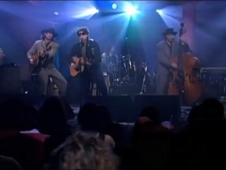 নোবেল পুরস্কার গ্রহণ করছেন বব ডিলান