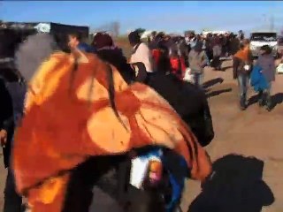 ক্যালে শরণার্থী শিবির থেকে বাকি অধিবাসীদের সরিয়ে নেয়া হচ্ছে