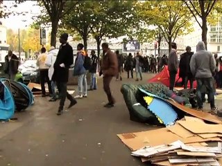 প্যারিসের রাস্তায় আশ্রয় নেয়া অভিবাসীর সংখ্যা বেড়েছে ৩ গুণ