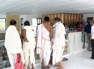 Vadodara Akota Jain Temple visit by Vajubhai Vala Karnataka Governor