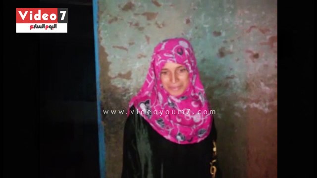 معاناة عبد البرى تتجدد كل شتاء..بيته متهالك مسقوف بالشجر