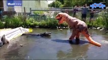 dinosaur T-rex vs crocodile