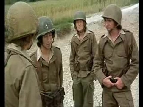 Les charlots (compile des bidasses en folies)