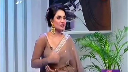 উপস্থাপিকা মেয়ের কাপড় ঠিক করা দেখে রেগে গেলেন শাকিব খান ও বুবলি!