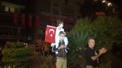 Antalya'da Onbinler Cumhuriyet Için Yürüdü