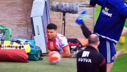 Le Football Comique en 2016   Fails, Célébrations Drôles, Ratés, Supporters, Arbitres