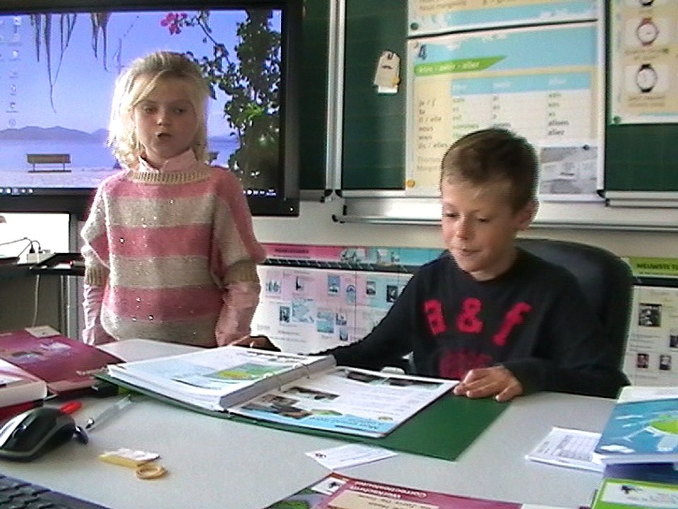 MOV002